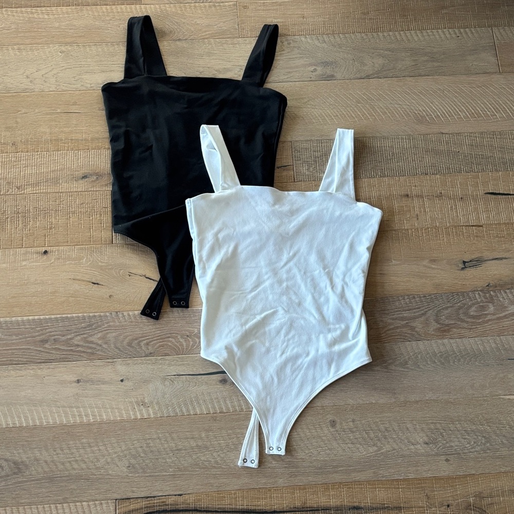 A&F Bodysuit (2 pack)